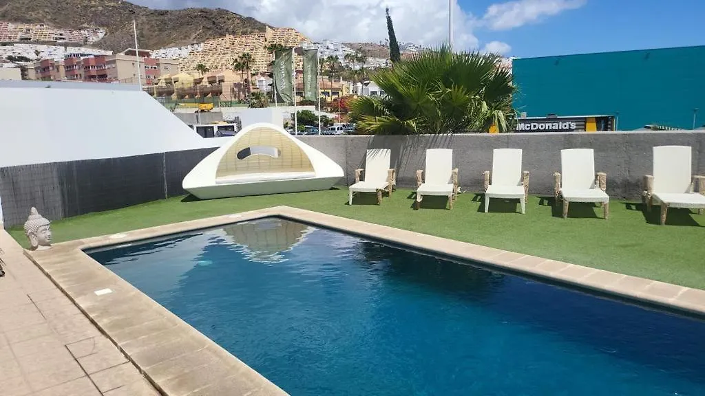 Royal Modern Villas 아데제
